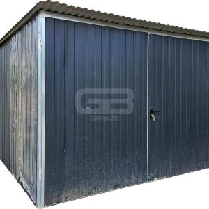 Blaszany garaż 3×5 m II gat – garaż budowlany – wolnostojący – brama – dach spad w tył GB107